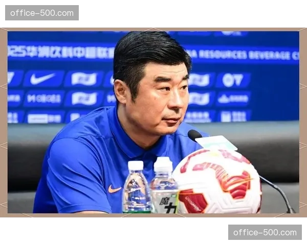 韩鹏临场调整展现战术素养 京鲁大战下半场不乱实现绝杀 韩鹏临场调整展现战术素养 京鲁大战下半场不乱实现绝杀